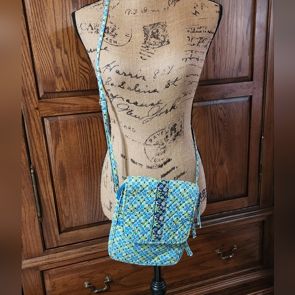 VERA BRADLEY: Daisy 🌻 CROSSBODY BAG & WALLET Both pieces!💙 MATCHING, RARE SET - Picture 13 of 16